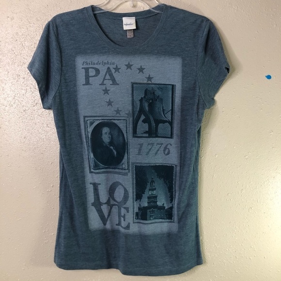 NWOT Independence Philadelphia PA LOVE Shirt XL - Picture 3 of 8